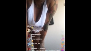 Mizztwerksum twerking live