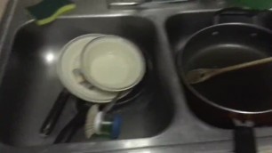 Roommates fuck me by leaving dishes in the sink when i come home from work