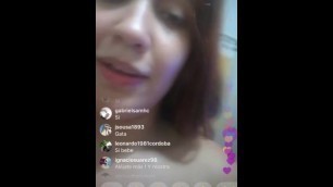 Putita enseña todo en Instagram y se masturba