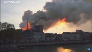 Notre Dame de Paris get fucked by two big fire