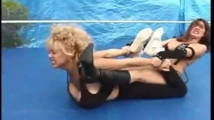 Big tits milf gets her legs and back tortured