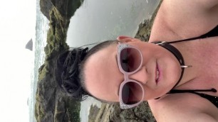 Public masturbation and orgasm at my favorite beach