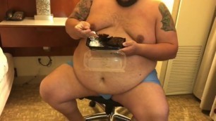 Blgbaloo Fat man belly play