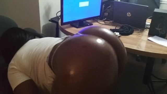 Chocolate booty bouncing