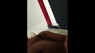 ASIAN CUMSHOT IN PUBLIC WASHROOM