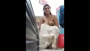 Indian girl showing her big boobs .