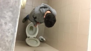 spy college student pissing