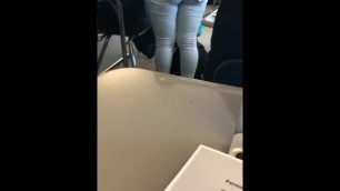 Pawg shaking her ass in class!