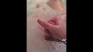 Wank in the bath