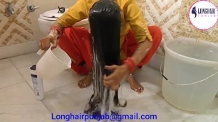 Rapunzel Seema Self Hair Washing - 07