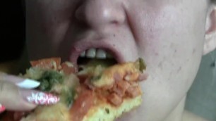 Chewing Pizza (Blonde Stories)