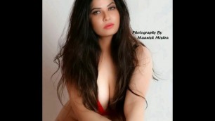 Desi Sexy Indian Insta Beauty (Non Nude)
