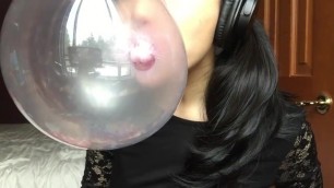 ASMR MY BIGGEST BUBBLE EVER (Double Bubble Gum Chew).mp4