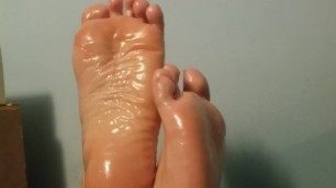 femboy oiled bare feet