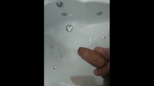 Pissing in the bath | London | RomeoRedUK