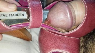 Cum in pink heel