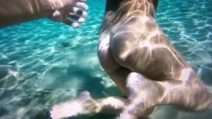 Amazing Greek couple fuck underwater during holidays in Greek island