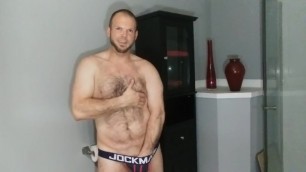 Straight jock dad shows off for the camera