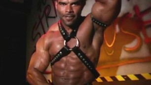 Hottest Muscle God Ed with his perfect body flexes for worshiping and cums