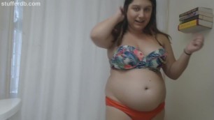 Sexy chubby bikini body!