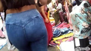 Candid ass colombiana culona en jeans