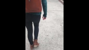 Throwing a massive cumshot on a white girl’s ass