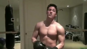 Boxing muscle stud