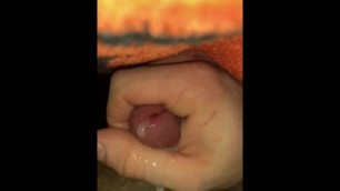 Cumshot in slow motion, lots of cum!!