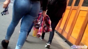 Candid ass booty ass girl