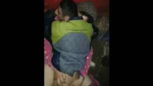 une marocaine se fais baiser par un attardé