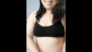 Chubby Henan university student shows topless in dorm