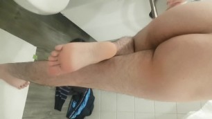 Twink boy feet & ass