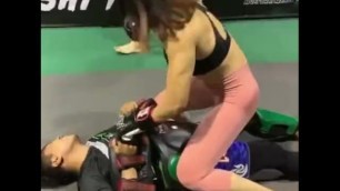 Muyai Thai Girl exhausting her coach