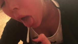 EXCELLENT BLOWJOB WITH ENDING IN HER MOUTH