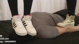 chinese sneakers trampling