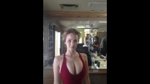 Jennifer Lawrence - Backstage bounce