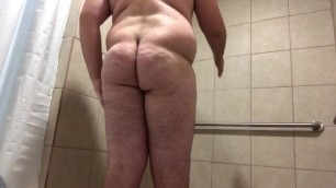 Big Booty Teen Caught on Secret Shower Camera