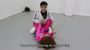 korean girl teach bjj