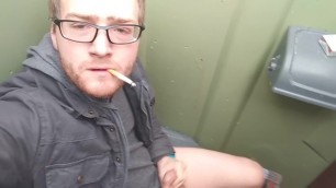 Smoke wank portable toilet