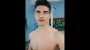 Pornboy Jared Shaw doing a naked workout and cums in end