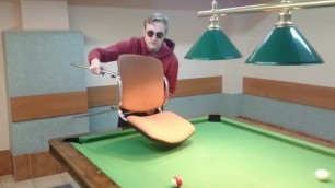 The best blind billiards player and his balls
