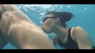Asian Sexy Underwater Blowjob