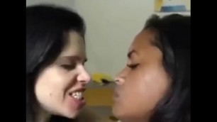 Lesbian kiss extrene