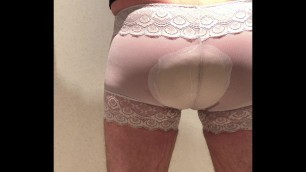 Pissing pad and pantie