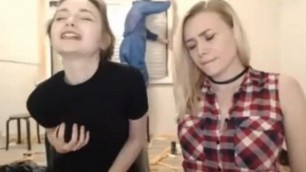 Two Teen Girls Masturbation Enjoying in front the Workers