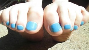 Sunlight on Sky Blue Toes ^_^