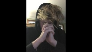 My nigga Declan praying to the lord