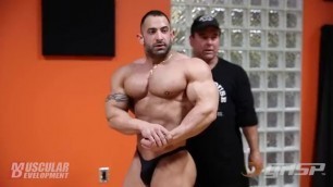 Guy Cisternino IFBB Pro Bodybuilder prep. posing