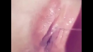 Écouter ma colocataire baiser avec son plan tinder, wet pussy orgasm