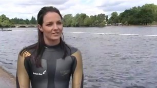 Triathlon wetsuit girl interview and photoshooting